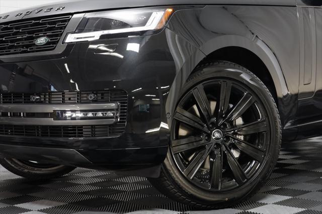 Photo of 2025 Black Land Rover Range Rover