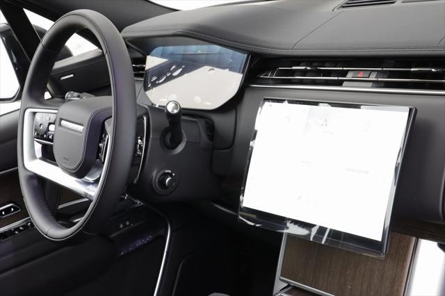 Photo of 2025 Black Land Rover Range Rover