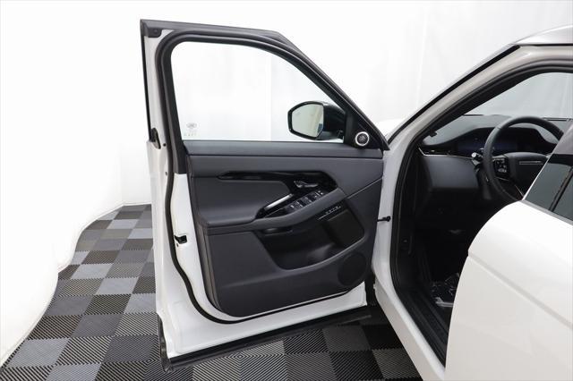 Photo of 2025 White Land Rover Range Rover Evoque