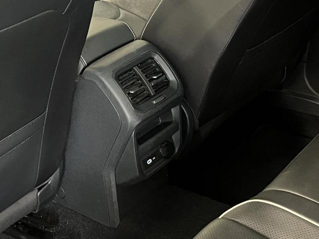 Photo of 2022 Atlantic Blue Metallic Volkswagen Tiguan