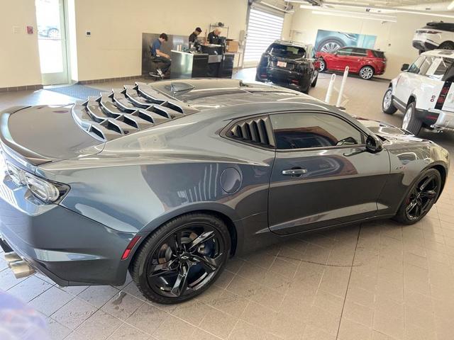 Photo of 2022 Shadow Gray Metallic Chevrolet Camaro