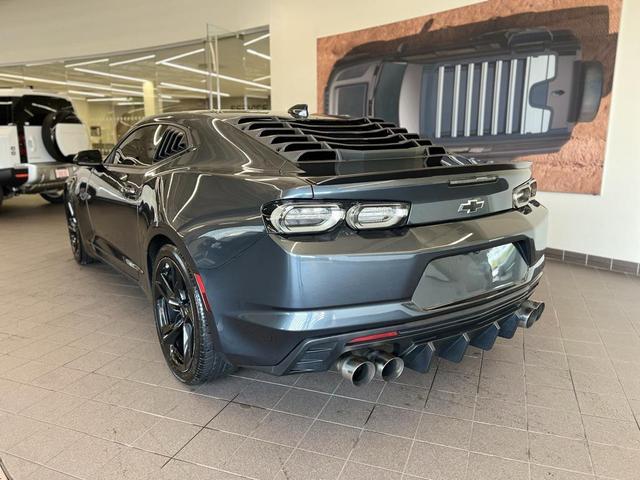 Photo of 2022 Shadow Gray Metallic Chevrolet Camaro