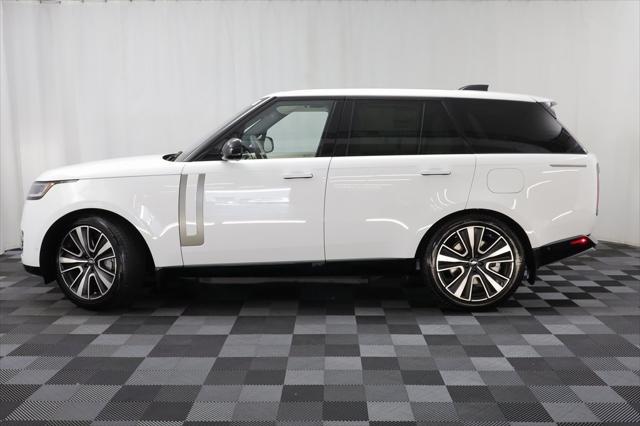 Photo of 2025 White Land Rover Range Rover