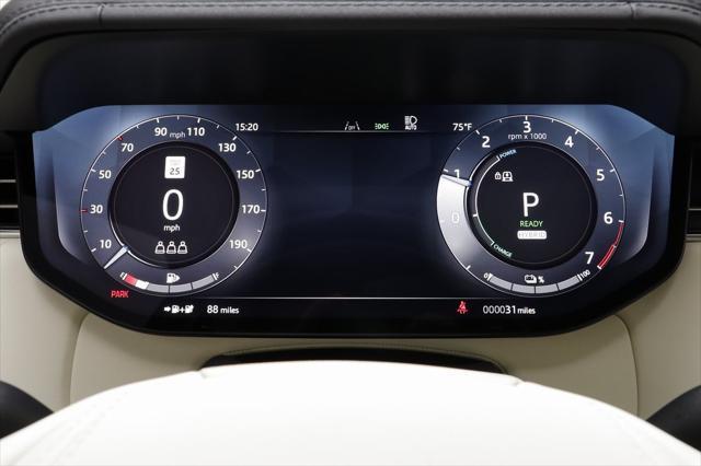 Photo of 2025 White Land Rover Range Rover