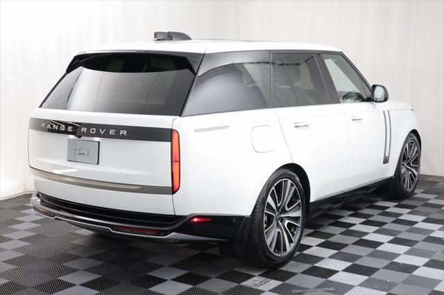 Photo of 2025 White Land Rover Range Rover
