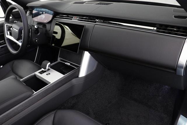 Photo of 2025 Charente Gray Premium Metallic Land Rover Range Rover