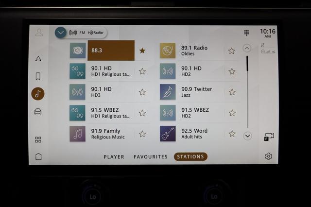 Photo of 2023 Blue Land Rover Range Rover