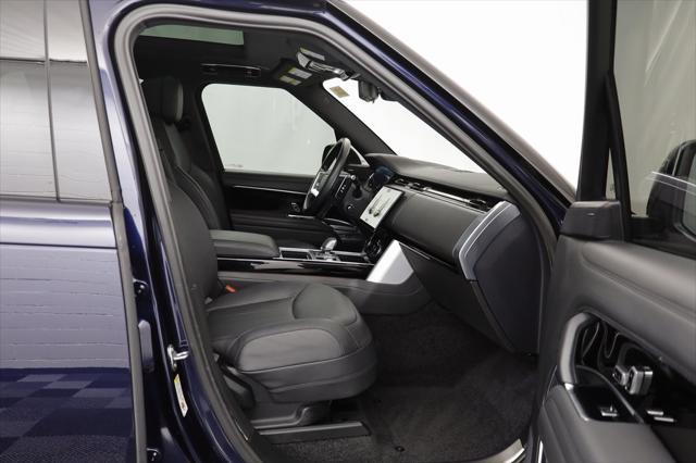 Photo of 2023 Blue Land Rover Range Rover