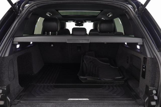 Photo of 2023 Blue Land Rover Range Rover