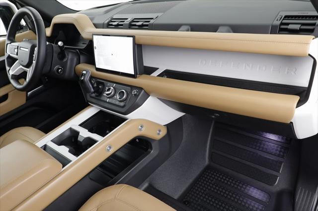 Photo of 2025 Fuji White Land Rover Defender
