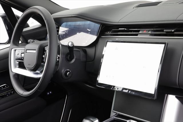 Photo of 2025 Obsidian Black SV Bespoke Ultra Metallic Satin Land Rover Range Rover