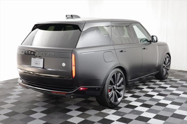 Photo of 2025 Obsidian Black SV Bespoke Ultra Metallic Satin Land Rover Range Rover
