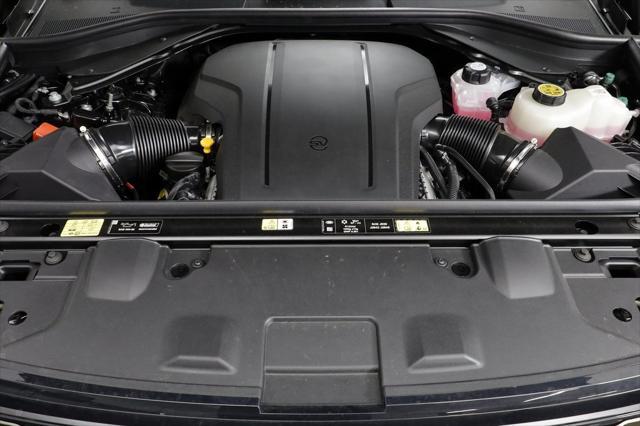 Photo of 2025 Obsidian Black SV Bespoke Ultra Metallic Satin Land Rover Range Rover