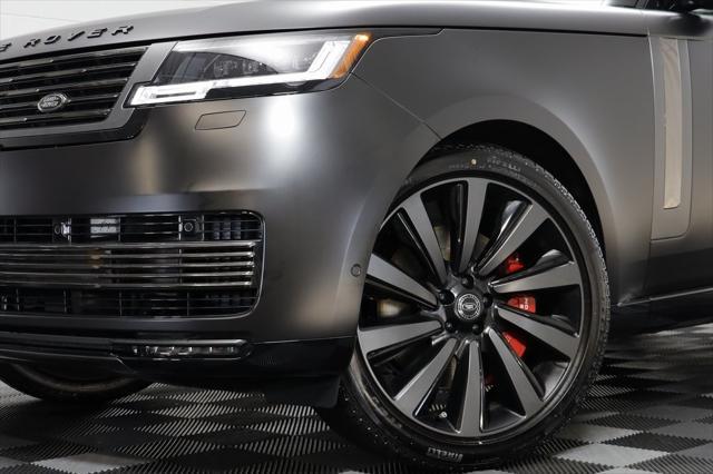 Photo of 2025 Obsidian Black SV Bespoke Ultra Metallic Satin Land Rover Range Rover
