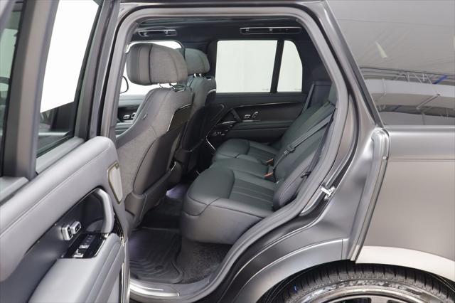 Photo of 2025 Obsidian Black SV Bespoke Ultra Metallic Satin Land Rover Range Rover