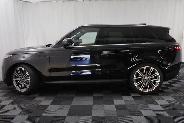 Photo of 2025 Santorini Black Metallic Land Rover Range Rover Sport