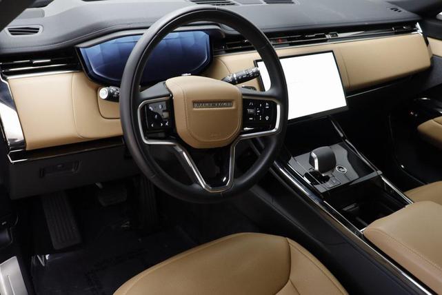 Photo of 2025 Santorini Black Metallic Land Rover Range Rover Sport