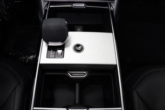 Photo of 2025 Carpathian Grey Premium Metallic Land Rover Range Rover
