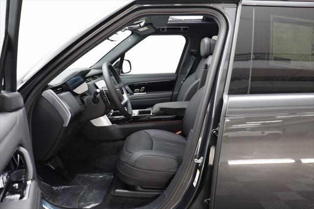 Photo of 2025 Carpathian Grey Premium Metallic Land Rover Range Rover