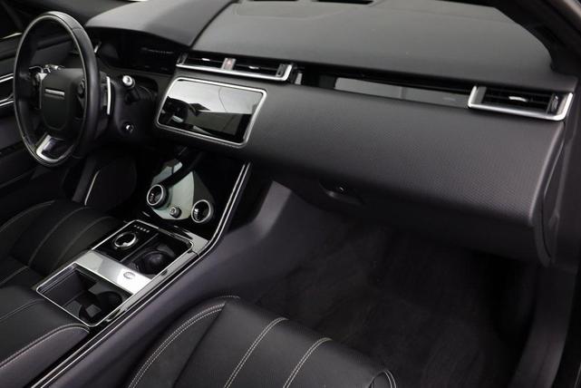 Photo of 2020 Black Land Rover Range Rover Velar