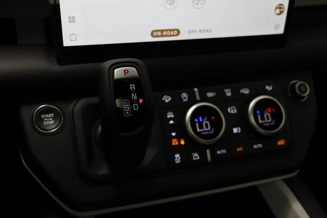 Photo of 2025 Santorini Black Metallic Land Rover Defender