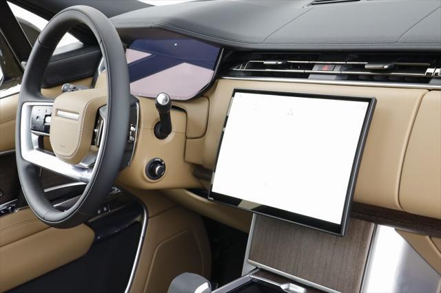 Photo of 2025 Black Land Rover Range Rover