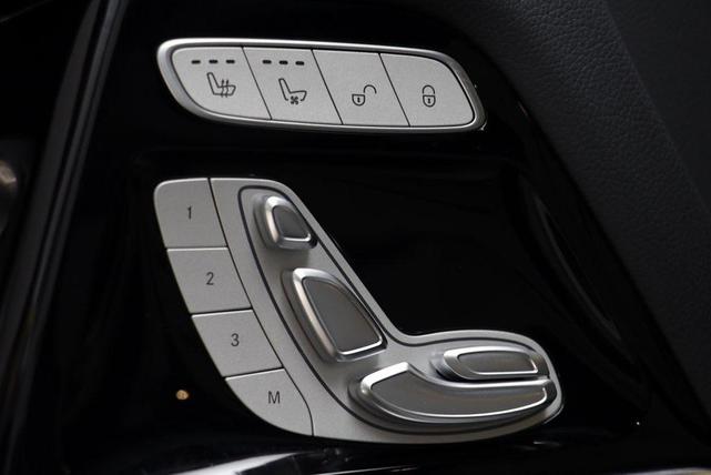 Photo of 2025 Polar White Mercedes-Benz AMG G 63