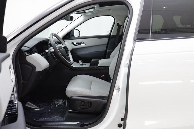 Photo of 2025 White Land Rover Range Rover Velar