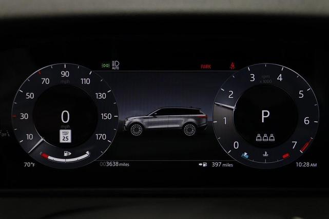 Photo of 2025 White Land Rover Range Rover Velar
