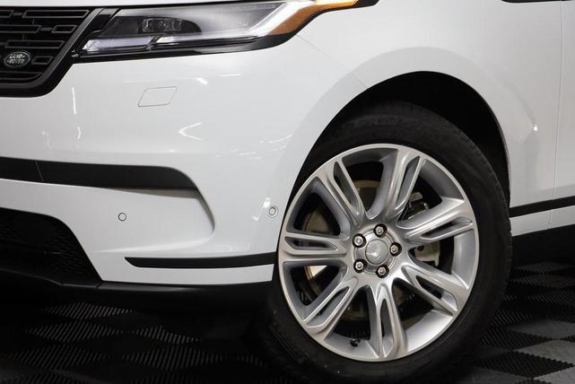 Photo of 2025 White Land Rover Range Rover Velar