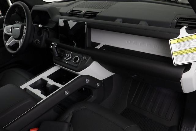 Photo of 2025 Santorini Black Metallic Land Rover Defender
