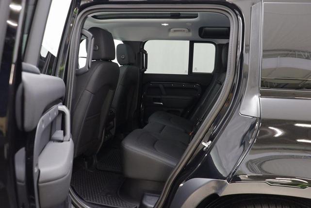 Photo of 2025 Santorini Black Metallic Land Rover Defender
