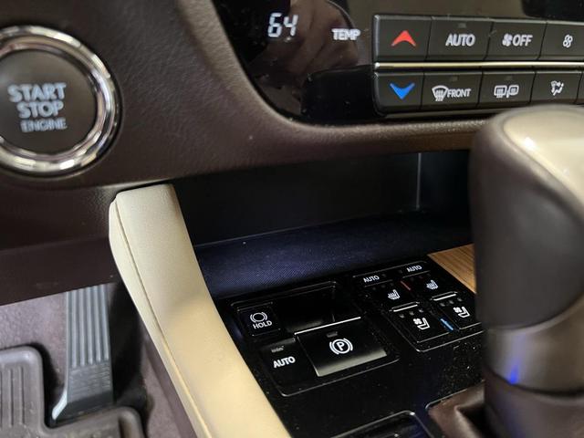 Photo of 2018 Satin Cashmere Metallic Lexus RX 350