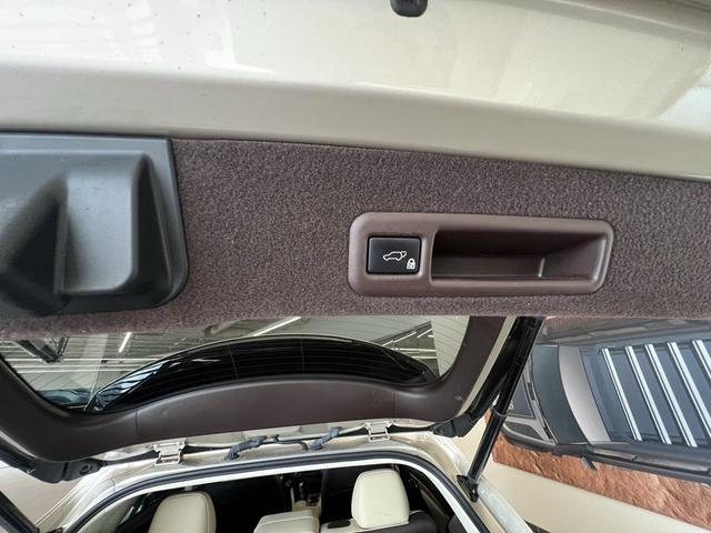 Photo of 2018 Satin Cashmere Metallic Lexus RX 350