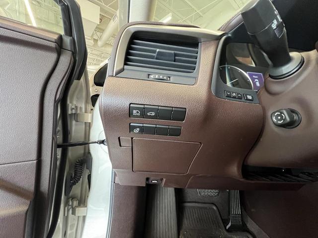 Photo of 2018 Satin Cashmere Metallic Lexus RX 350