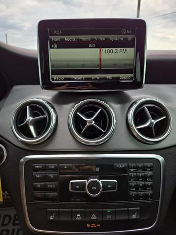Photo of 2015 BLACK Mercedes-Benz GLA-Class