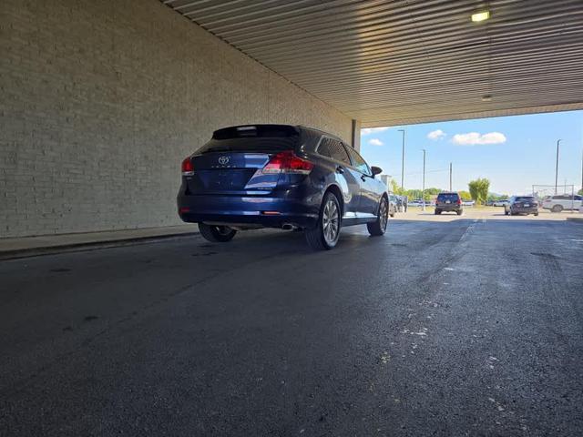 Photo of 2015 Parisian Night Pearl Toyota Venza