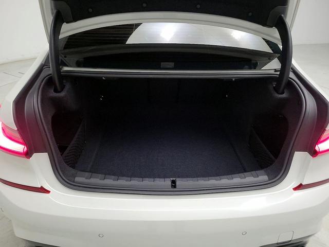 Photo of 2022 White BMW M340