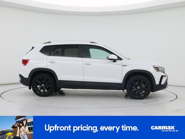 Photo of 2024 White Volkswagen Taos