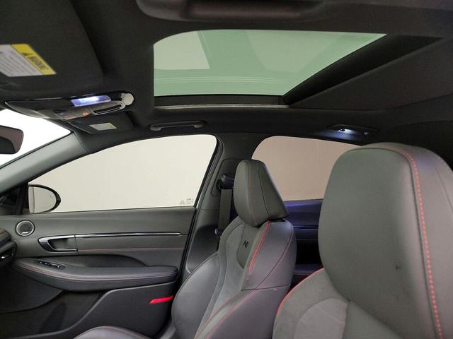 Photo of 2023 White Hyundai SONATA