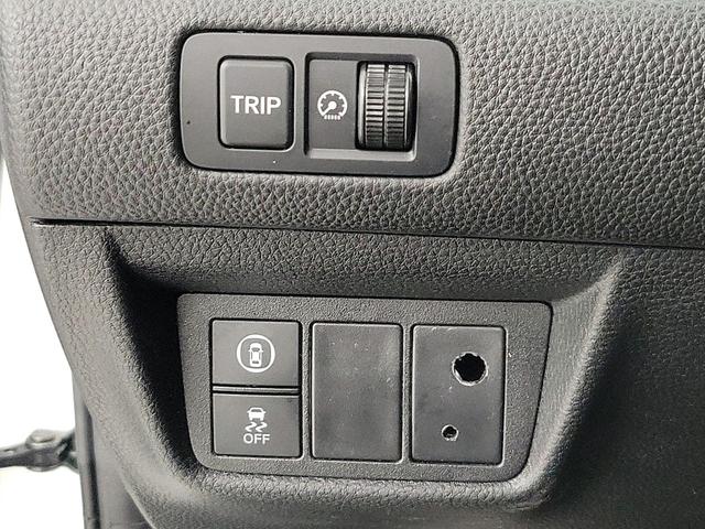 Photo of 2021 White Honda Accord