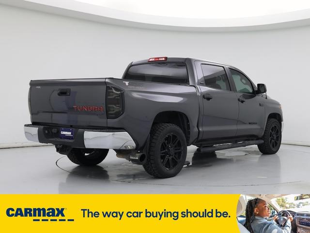 Photo of 2017 Gray Toyota Tundra