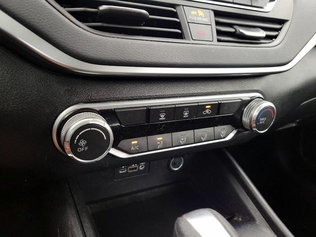 Photo of 2019 Gray Nissan Altima