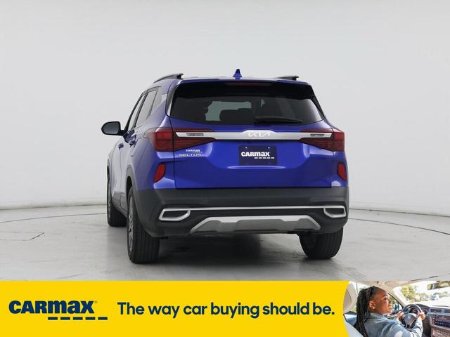 Photo of 2023 Blue Kia Seltos