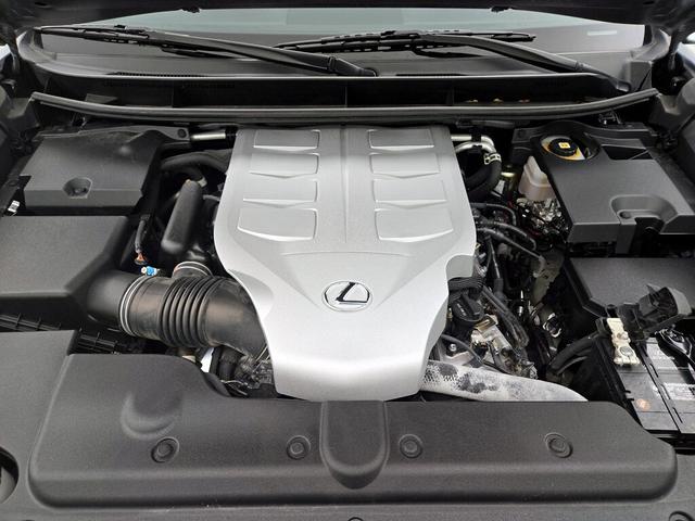 Photo of 2022 Gray Lexus GX 460