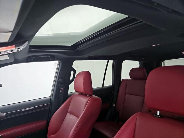 Photo of 2022 Gray Lexus GX 460
