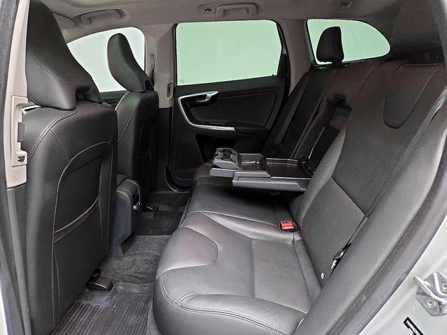 Photo of 2016 Gray Volvo XC60