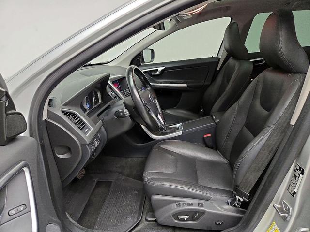 Photo of 2016 Gray Volvo XC60