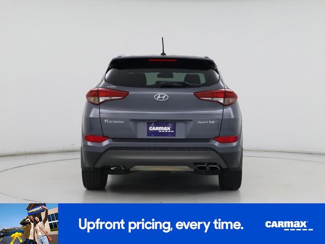 Photo of 2016 Gray Hyundai TUCSON