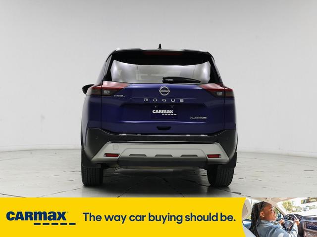 Photo of 2022 Blue Nissan Rogue